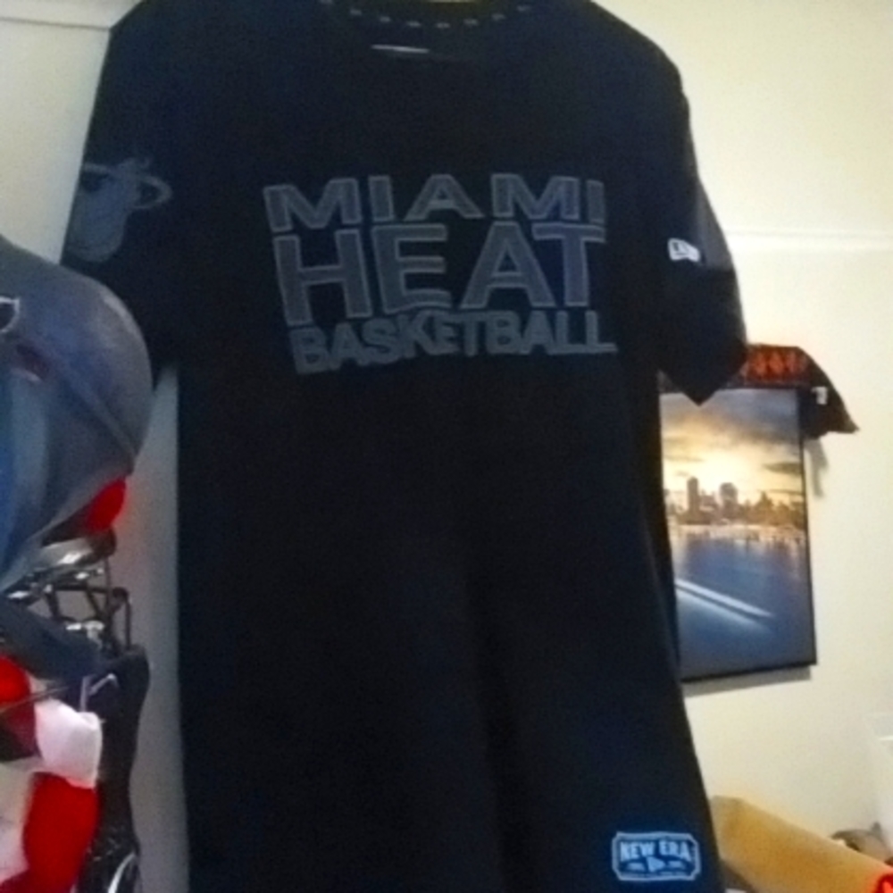 NaSty! Miami Heat 2023 Regular Season 🏀 t-shirt from New Era